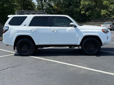 Photos of 2024 Toyota 4Runner SR5 Premium for sale in Ballwin, MO at Jay Wolfe Toyota of West County