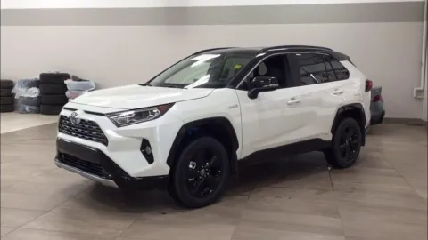 White 2022 Toyota RAV4 Hybrid XSE for sale in Ballwin, MO