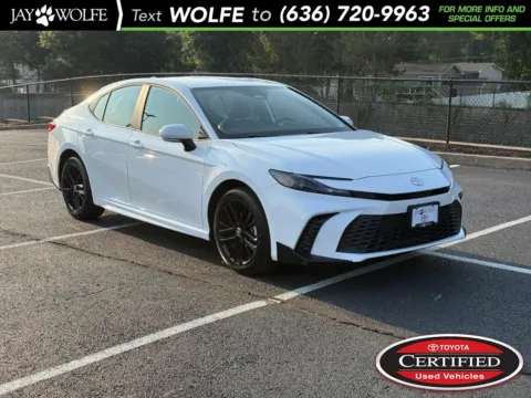 White 2025 Toyota Camry SE for sale in Ballwin, MO