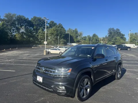 Another view of 2019 Volkswagen Atlas 3.6L V6 SE for sale in Ballwin, MO at Jay Wolfe Toyota of West County