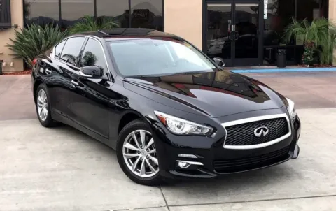 Black 2016 INFINITI Q50 3.0t Premium for sale in Ballwin, MO