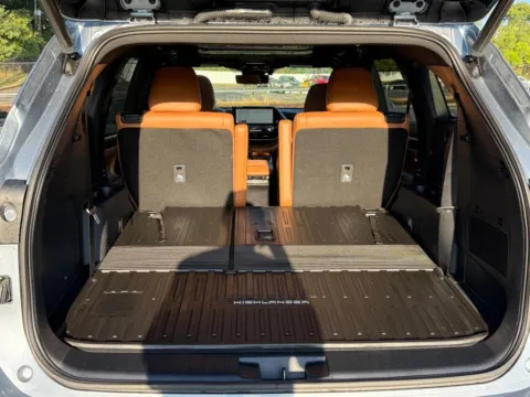 More photos of 2023 Toyota Highlander Platinum at Jay Wolfe Toyota of West County, MO