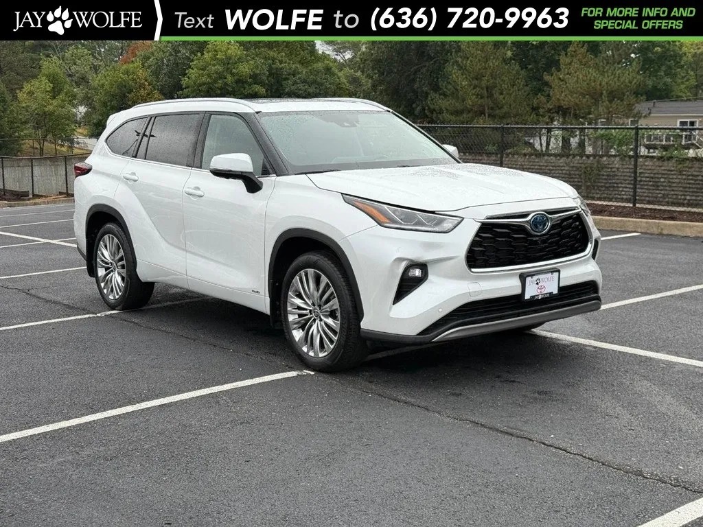 2024 Toyota Highlander Hybrid Platinum for sale in Ballwin, MO