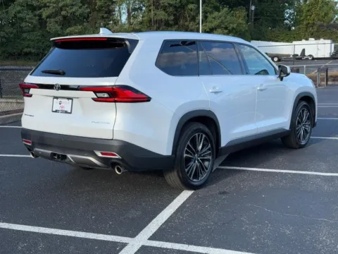 Another view of 2024 Toyota Grand Highlander Hybrid MAX Platinum for sale in Ballwin, MO at Jay Wolfe Toyota of West County