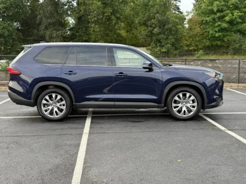 Photos of 2024 Toyota Grand Highlander Hybrid Limited for sale in Ballwin, MO at Jay Wolfe Toyota of West County