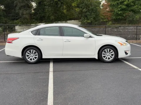 Photos of 2015 Nissan Altima 2.5 S for sale in Ballwin, MO at Jay Wolfe Toyota of West County