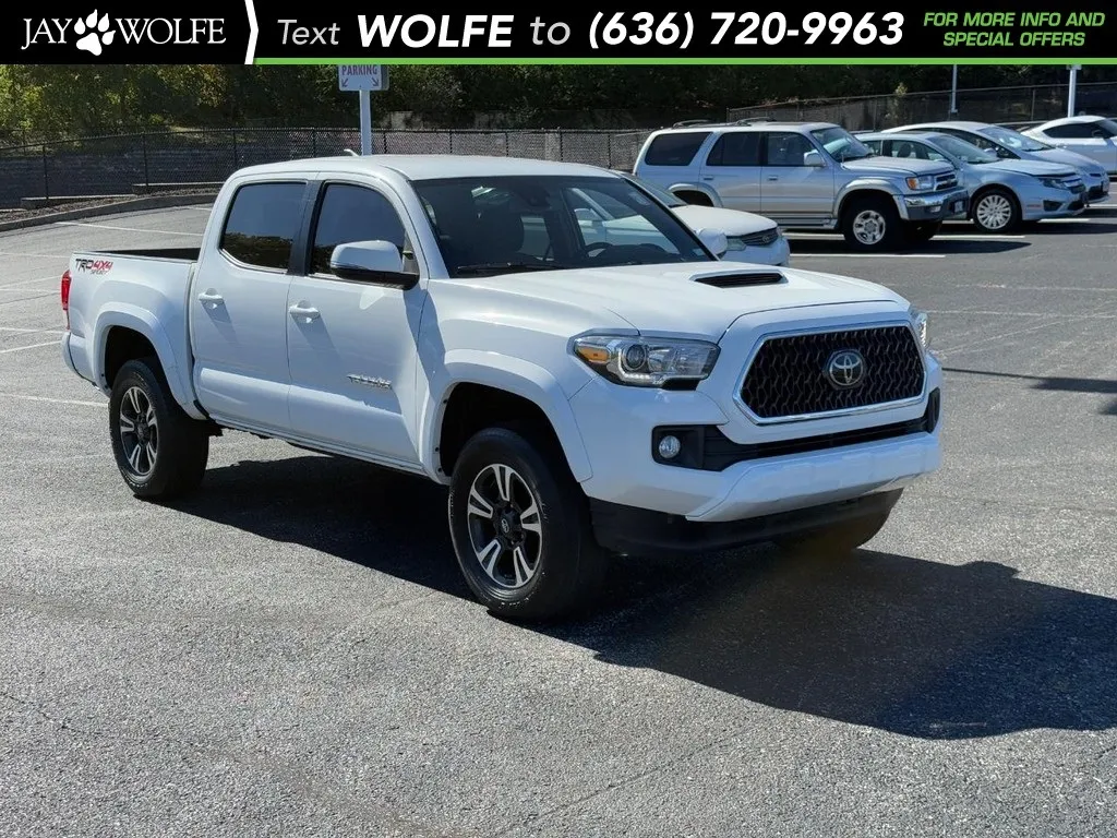 White 2019 Toyota Tacoma TRD Sport for sale in Ballwin, MO