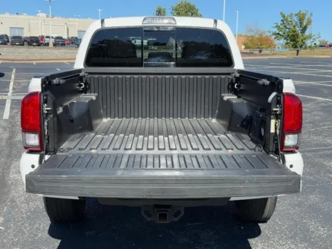 More photos of 2019 Toyota Tacoma TRD Sport at Jay Wolfe Toyota of West County, MO