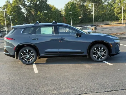 Photos of 2025 Toyota Crown Signia XLE for sale in Ballwin, MO at Jay Wolfe Toyota of West County