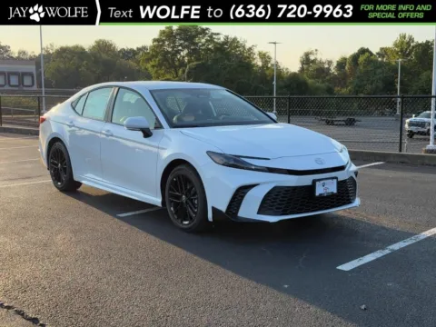 White 2026 Toyota Camry SE for sale in Ballwin, MO