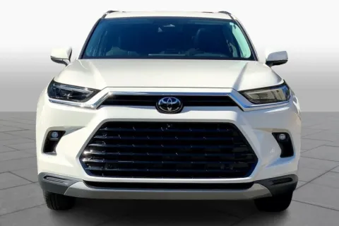 White 2025 Toyota Grand Highlander Hybrid Limited for sale in Ballwin, MO