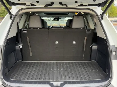 More photos of 2025 Toyota Grand Highlander Hybrid Limited at Jay Wolfe Toyota of West County, MO