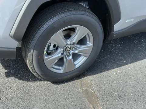 More photos of 2025 Toyota RAV4 Hybrid XLE at Jay Wolfe Toyota of West County, MO
