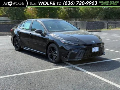 Black 2026 Toyota Camry SE for sale in Ballwin, MO