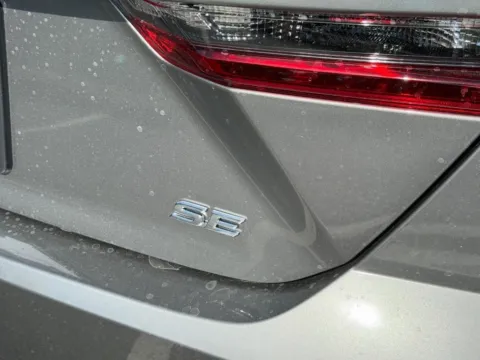 More photos of 2026 Toyota Camry SE at Jay Wolfe Toyota of West County, MO