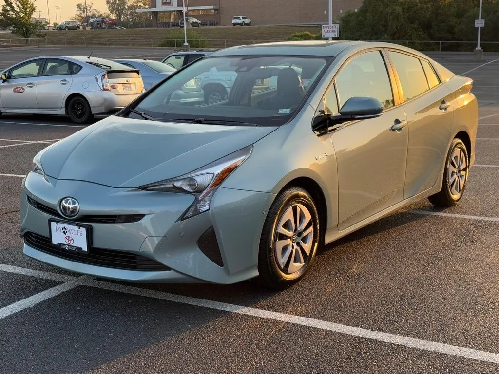 Blue 2018 Toyota Prius Four for sale in Ballwin, MO