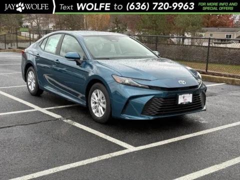 Black 2026 Toyota Camry LE for sale in Ballwin, MO