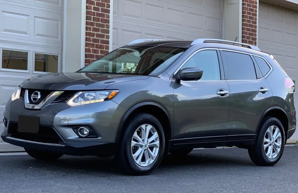 2016 Nissan Rogue SV for sale in Ballwin, MO