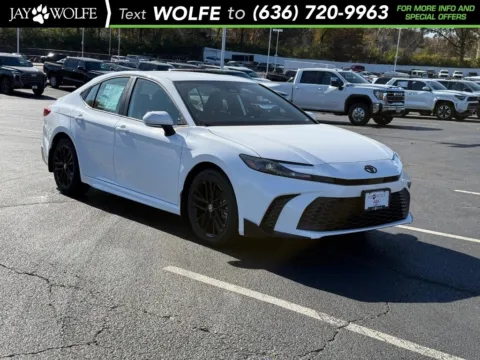 White 2026 Toyota Camry SE for sale in Ballwin, MO