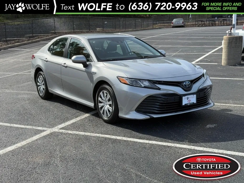 2020 Toyota Camry Hybrid LE for sale in Ballwin, MO