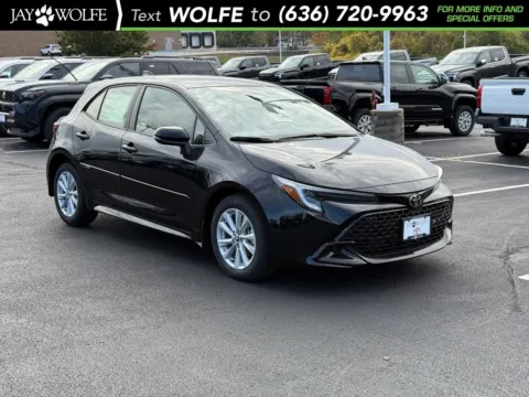 Black 2026 Toyota Corolla Hatchback SE for sale in Ballwin, MO