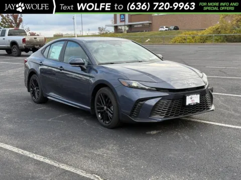 Blue 2026 Toyota Camry SE for sale in Ballwin, MO