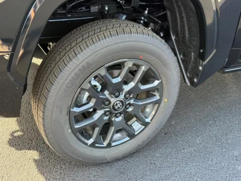 More photos of 2026 Toyota Tundra Hybrid Platinum at Jay Wolfe Toyota of West County, MO