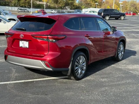 Another view of 2023 Toyota Highlander Platinum for sale in Ballwin, MO at Jay Wolfe Toyota of West County