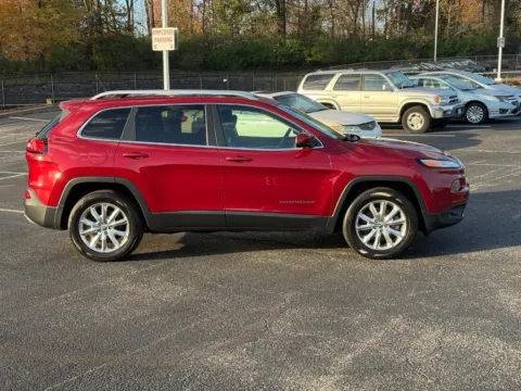 Photos of 2015 Jeep Cherokee Limited for sale in Ballwin, MO at Jay Wolfe Toyota of West County