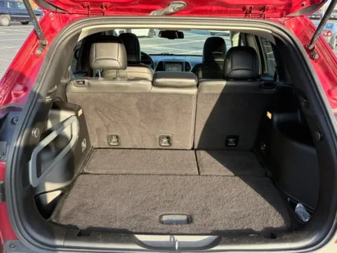 More photos of 2015 Jeep Cherokee Limited at Jay Wolfe Toyota of West County, MO