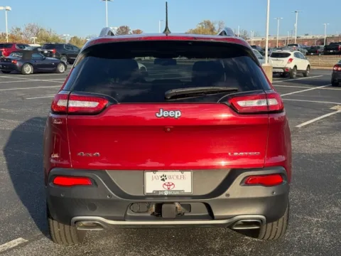 More photos of 2015 Jeep Cherokee Limited at Jay Wolfe Toyota of West County, MO
