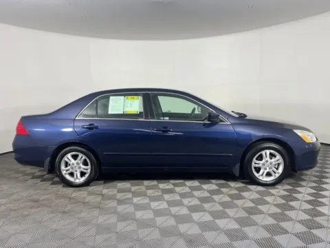 More photos of 2007 Honda Accord SE at Subaru Longview, WA