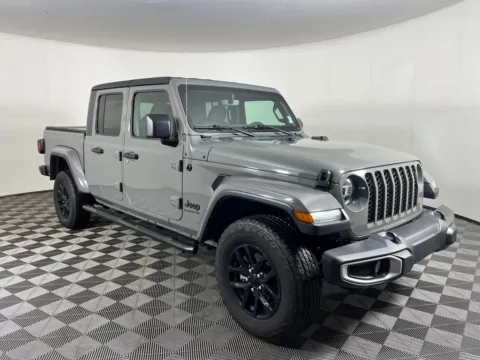 Another view of 2022 Jeep Gladiator Sport for sale in Longview, WA at Bud Clary Subaru Longview