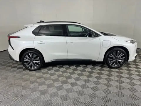 More photos of 2026 Subaru Solterra Limited XT at Bud Clary Subaru Longview, WA