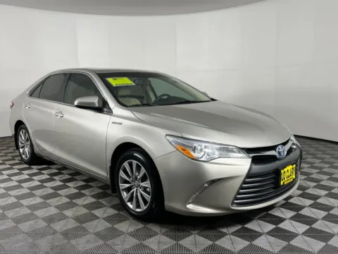 Another view of 2016 Toyota Camry Hybrid LE for sale in Longview, WA at Bud Clary Subaru Longview