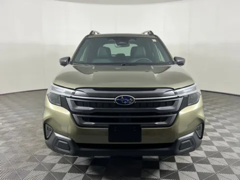 Photos of 2026 Subaru Forester Limited for sale in Longview, WA at Bud Clary Subaru Longview