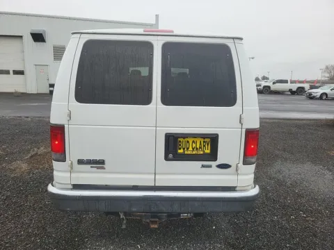 More photos of 2011 Ford E-350SD XLT at Bud Clary Subaru Longview, WA