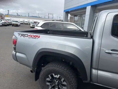 More photos of 2018 Toyota Tacoma TRD Off-Road at Bud Clary Subaru Longview, WA