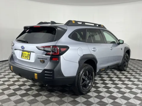 More photos of 2025 Subaru Outback Limited at Subaru Longview, WA