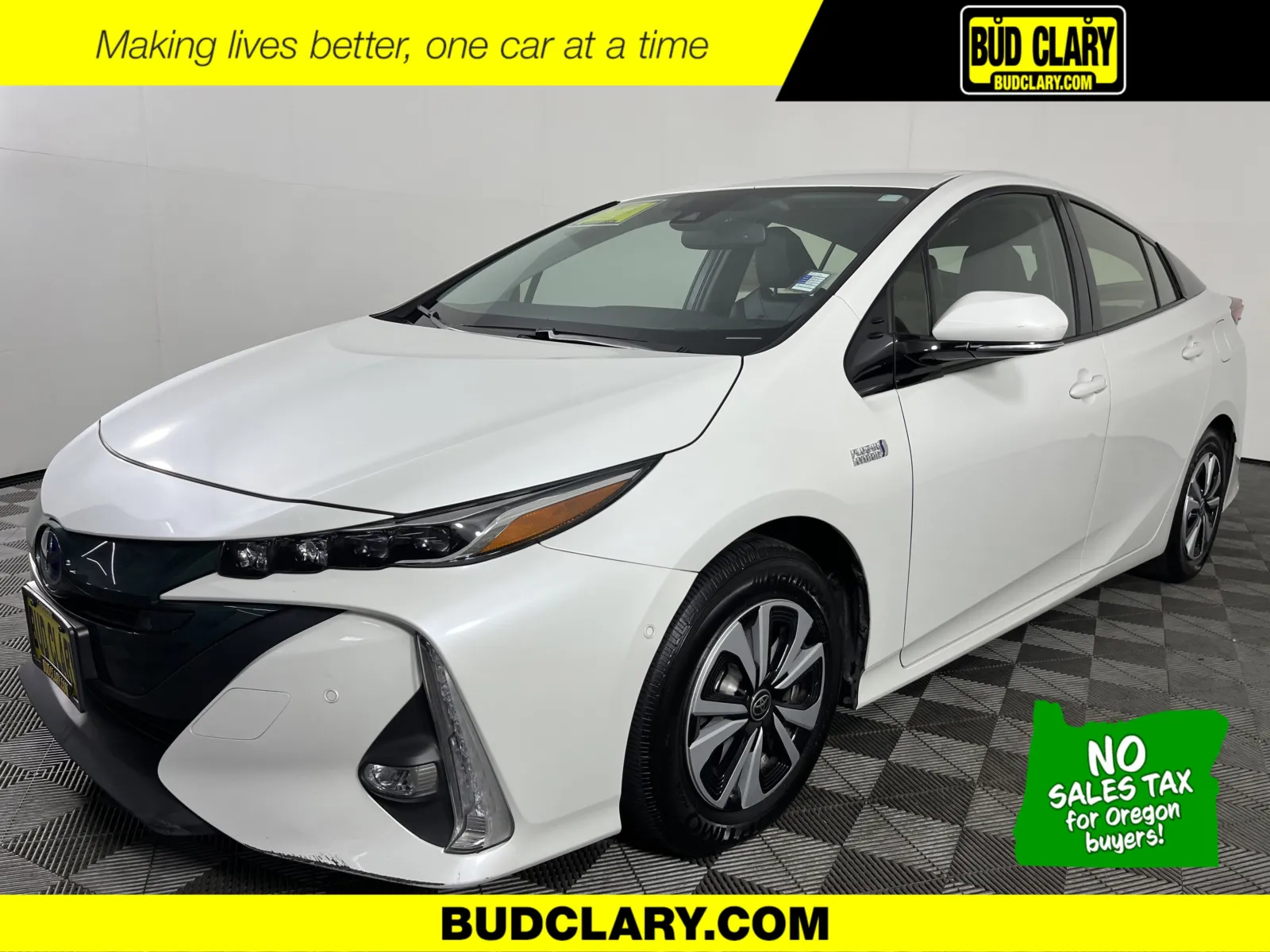 White 2017 Toyota Prius Prime Plus for sale in Longview, WA