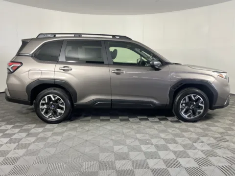 More photos of 2025 Subaru Forester Premium at Subaru Longview, WA
