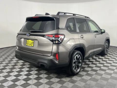 More photos of 2025 Subaru Forester Premium at Subaru Longview, WA