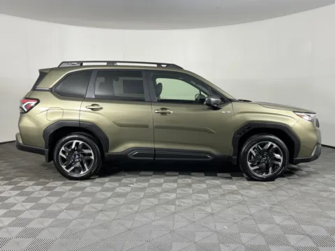 More photos of 2025 Subaru Forester Limited Hybrid at Subaru Longview, WA