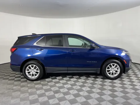 More photos of 2022 Chevrolet Equinox LT at Subaru Longview, WA
