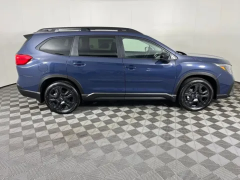 More photos of 2025 Subaru Ascent Onyx Edition at Subaru Longview, WA