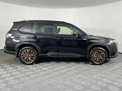 More photos of 2025 Subaru Forester Sport Hybrid at Subaru Longview, WA