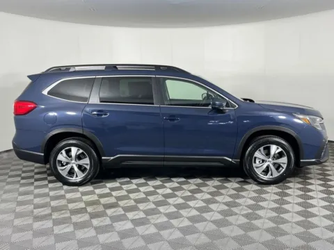 More photos of 2025 Subaru Ascent Premium at Subaru Longview, WA