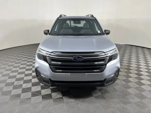 Photos of 2025 Subaru Forester Limited for sale in Longview, WA at Subaru Longview