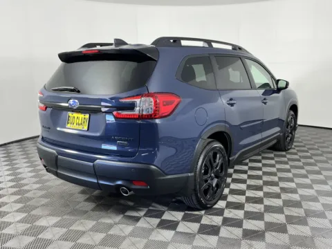 More photos of 2025 Subaru Ascent Onyx Edition at Subaru Longview, WA