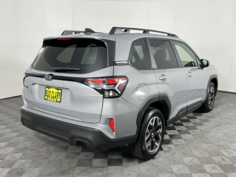 More photos of 2025 Subaru Forester Premium at Subaru Longview, WA